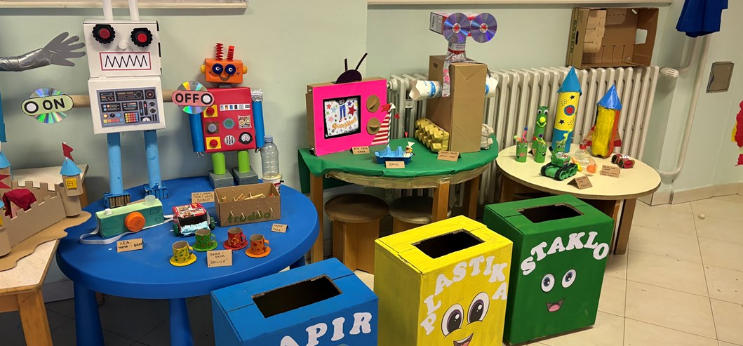 Izložba „Drugi život otpada“ – odgojna skupina Bubamare